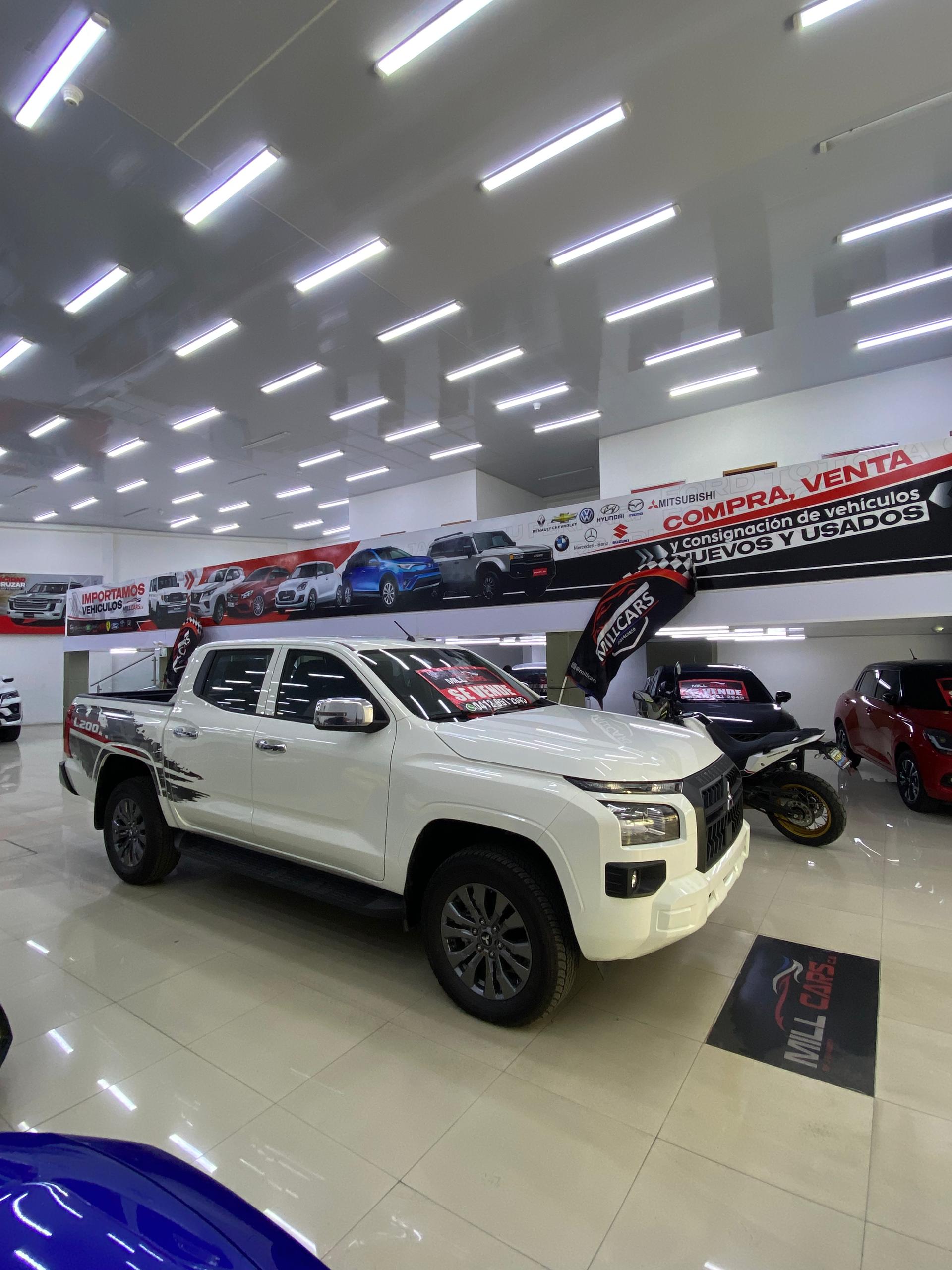 Mitsubishi L200 DUBAI