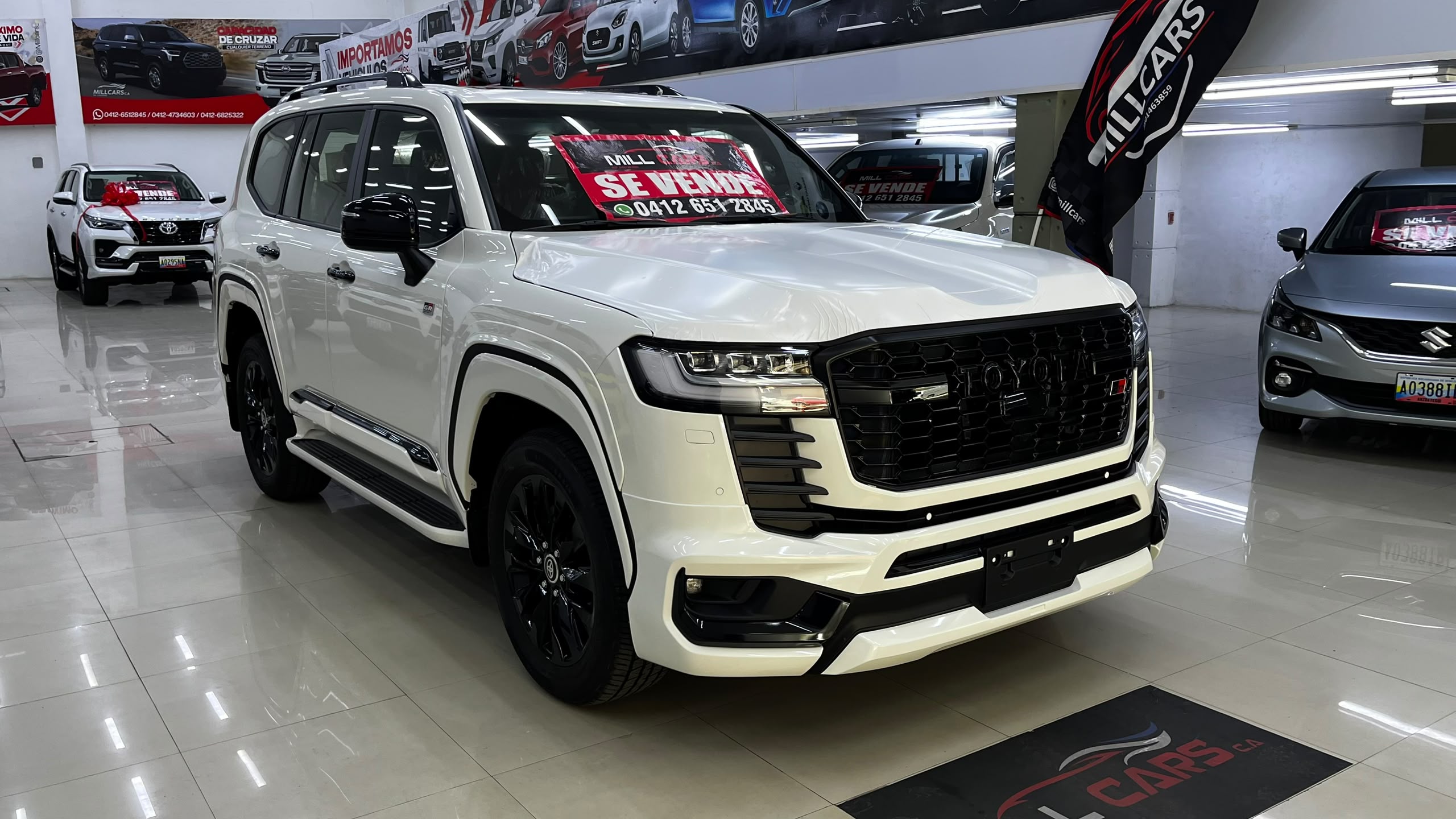 Toyota Land Cruiser LC300 VX DUBAI